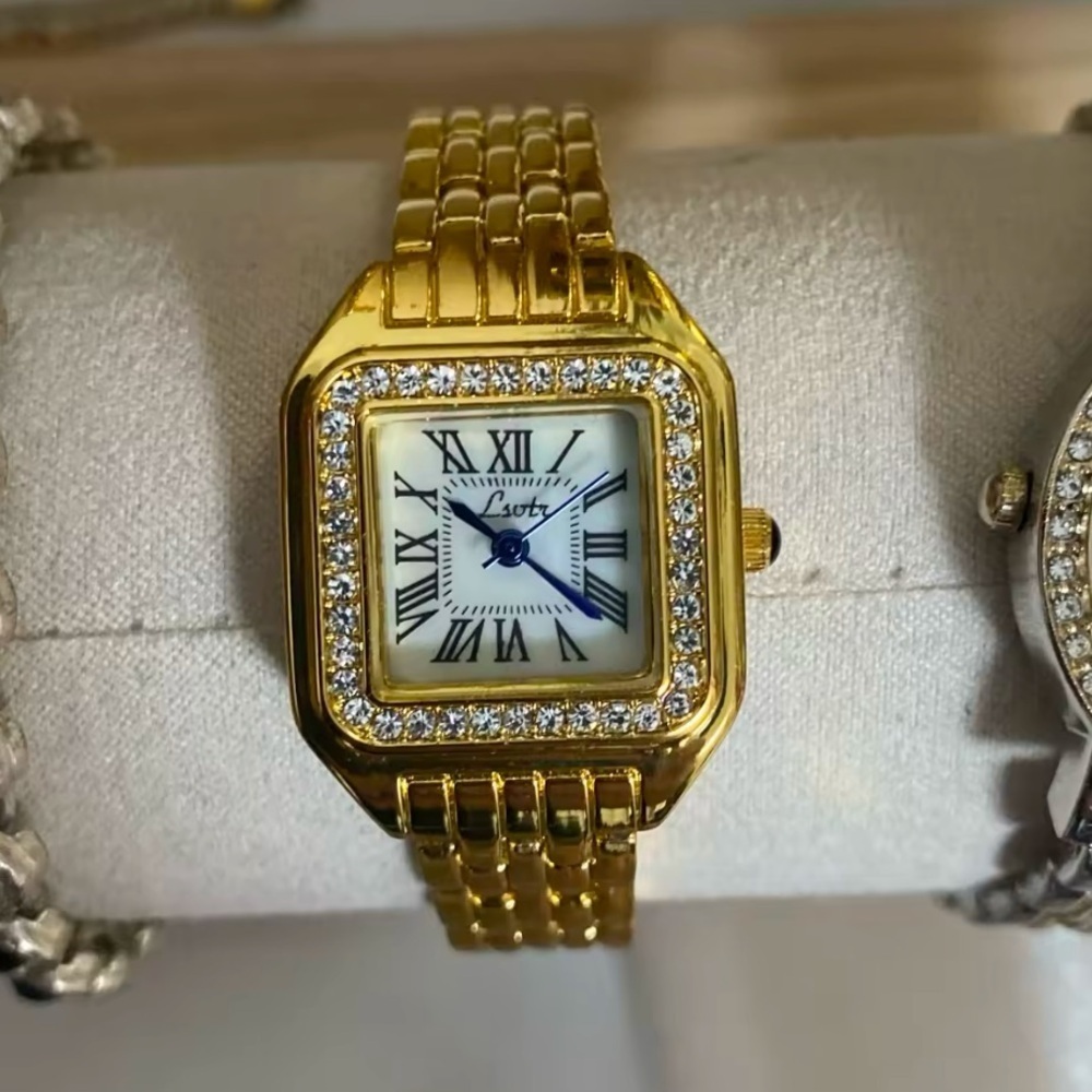 Panthere Classic Gold Crystal Stainless Steel Gold Watch - Picture 2 of 14